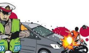 Tabrakan mobil motor