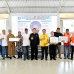 Serahkan Bantuan
