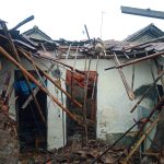 Rumah Ambruk