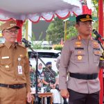 Penjabat Wali Kota Tanjungpinang Hasan bersama Kapolresta Tanjungpinang Kombes Pol Heribertus Ompusunggu, memimpin apel gelar pasukan Operasi Lilin Seligi