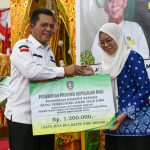 Serahkan bantuan