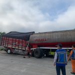 Truk Tabrakan