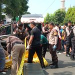 Mayat dalam mobil