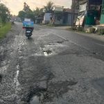 Jalan Berlubang Agara