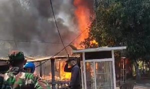 Rumah Janda Kebakaran