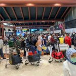 Antrian di Bandara