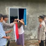 Bagikan Bendera Merah Putih