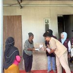 Berbagi dengan Muallaf Suku Laut