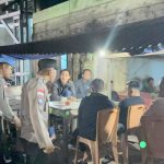 Petugas Polres Lingga