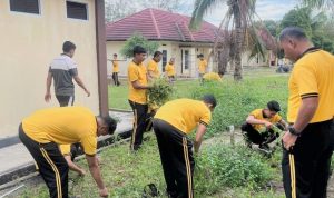 Polres Lingga Gelar Gotong Royong