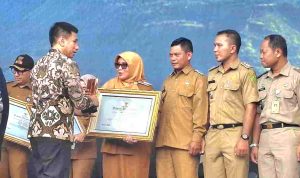 Penghargaan Kel Bukit Cermin